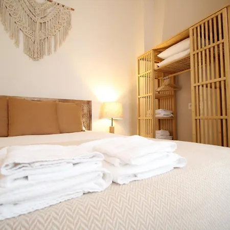 Del Parque Flats Monkey 1 Apartment Malaga